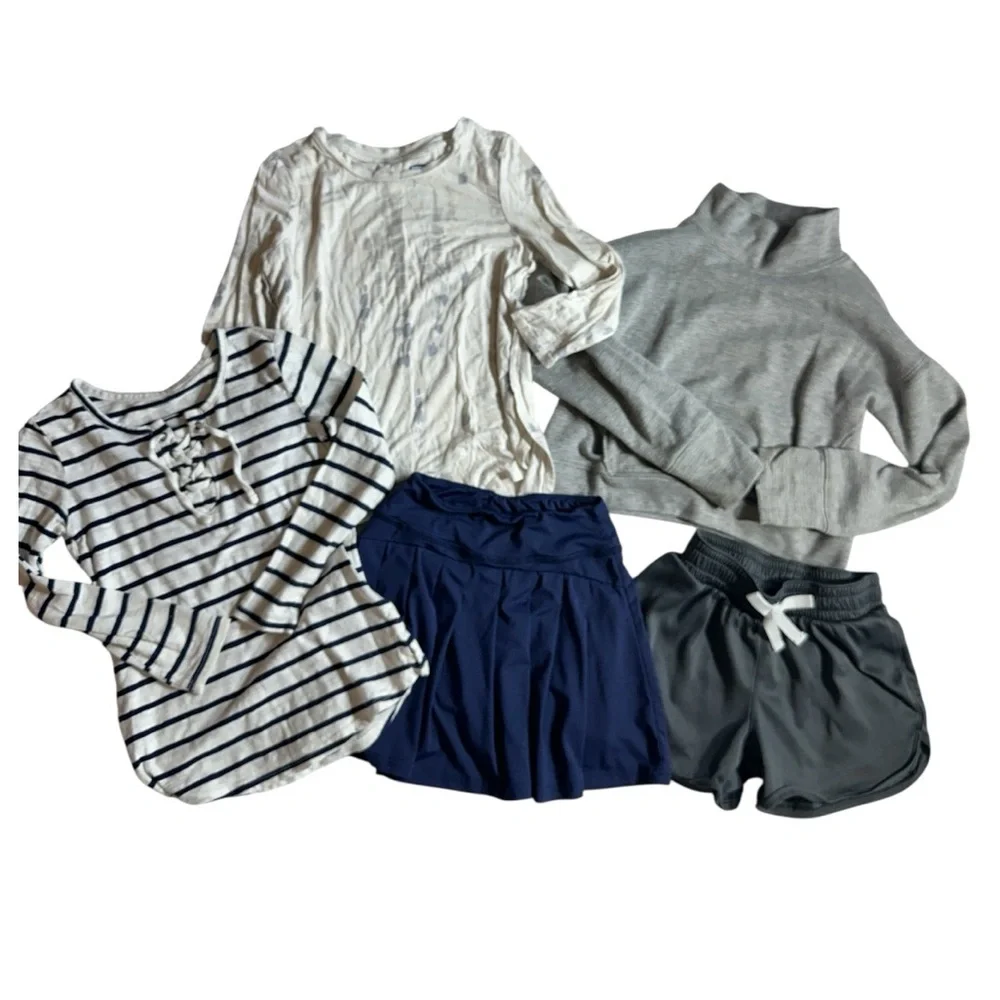 Girls active wear bundle- 2 tops, crop pullover, tennis skirt & shorts 6/7